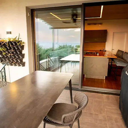 Villa Garden Retreat