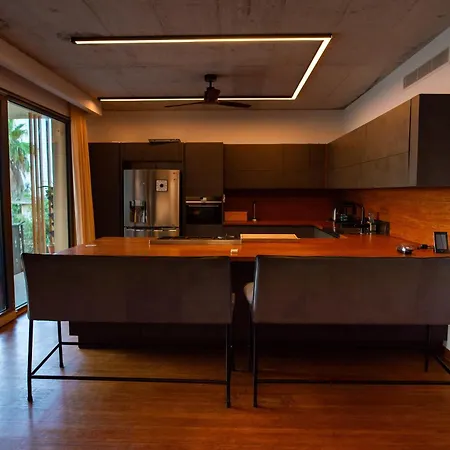 Villa Garden Retreat