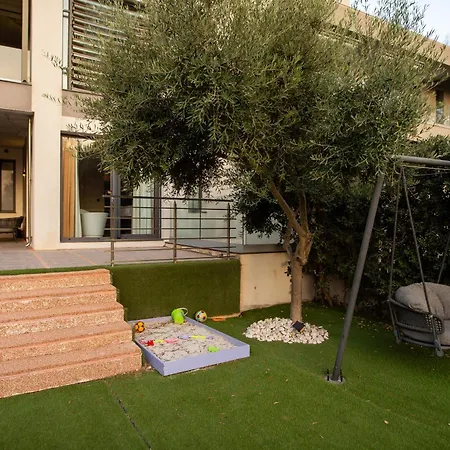 Garden Retreat Villa *