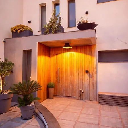 Garden Retreat *